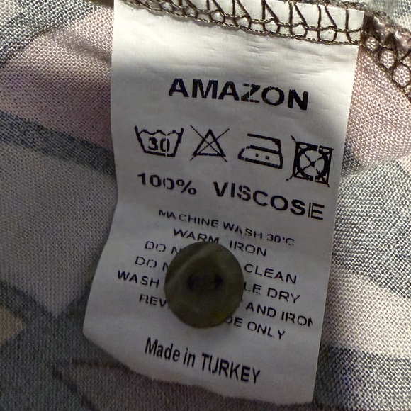 Abstract Print Button-Up Blouse - Picture 9 of 9